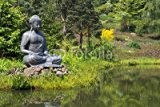 Alu-Dibond-Bild 110 x 70 cm: "Buddha Figur im Garten am Teich als Dekoration", Bild auf Alu-Dibond