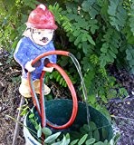 Brunnenfigur Feuerwehrmann mit Pumpe
