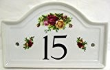 Country Roses Hausnummernschild aus Keramik, Motiv: Rosen, handverziert in Großbritannien, alle Zahlen erhältlich, kostenlose Zustellung innerhalb Großbritanniens