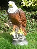 Dekorationsfigur Adler H 37 cm Gartenfigur aus Kunstharz