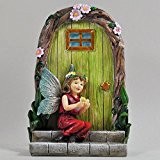 Fairy Garden UK Fee Mädchen Schmetterling & Tür Tree Garden Home Decor - Mini Schrulliges Geschenk Figur - Medium rot Pixie Kleid 15