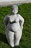 Gartenfigur Steinfigur Frau Madame LISSBETHE ca. 51 cm ca. 20 kg Frostfest