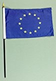 Handflagge Tischflagge Europa Europaflagge 15x25 cm mit 37 cm Mast aus PVC-Rohr, ohne Ständerfuß