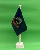 Idaho USA Bundesstaat 15x25 cm Tischflagge (W) in Profiqualität, Tischfahne und weisser Tischflaggenhalter aus Holz