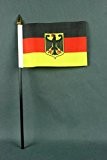 Kleine Tischflagge Deutschland Bundesdienstflagge 15x10 cm mit 30 cm Mast aus PVC-Rohr, ohne Ständerfuß
