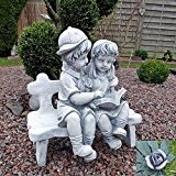 Mädchen und Junge auf Bank Kind Steinfigur Skulptur Gartenfigur Steinguss Patiniert von steinfiguren-neumann