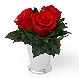 ROSEMARIE SCHULZ® Blumengesteck 3 Jahre haltbar in Silberbecher mit 3 Rosen konserviert in Rot und Efeublätter