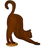 Rost Katze streckt sich - Edelrost Katze mit Bodenplatte zum Stellen
