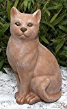 Steinfigur Katze sitzend in Terrakotta, wetterfeste Deko-Figur für Wohnung, Haus und Garten