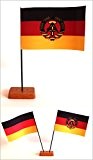 Tischflagge DDR 90x140 mm plus Bonus-Flagge nach Wahl, mit Ständer aus Holz, Gesamthöhe ca. 20 cm Tisch Flagge Fahne