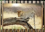 Wallario Garten-Poster Outdoor-Poster - Leopard auf Baumstamm in Afrika in Premiumqualität, Größe: 61 x 91,5 cm, für den Außeneinsatz geeignet