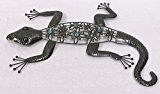 Wanddeko Gecko im Landhaus Stil, Gartenfigur aus Eisen, türkise Steine