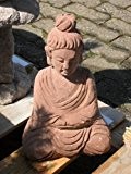 Wunderschöner Buddha aus rotem Sandstein - Japanischer Garten Rokkaku Yukimi Kasuga Pagode